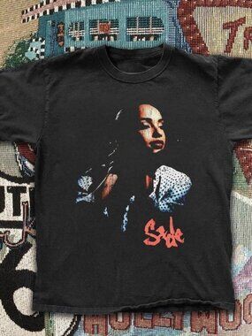Sade black graphic tee